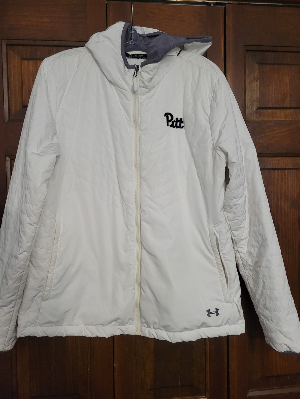 Under Armour Women's White Hooded Puffer Jacket with Pitt Embroidery